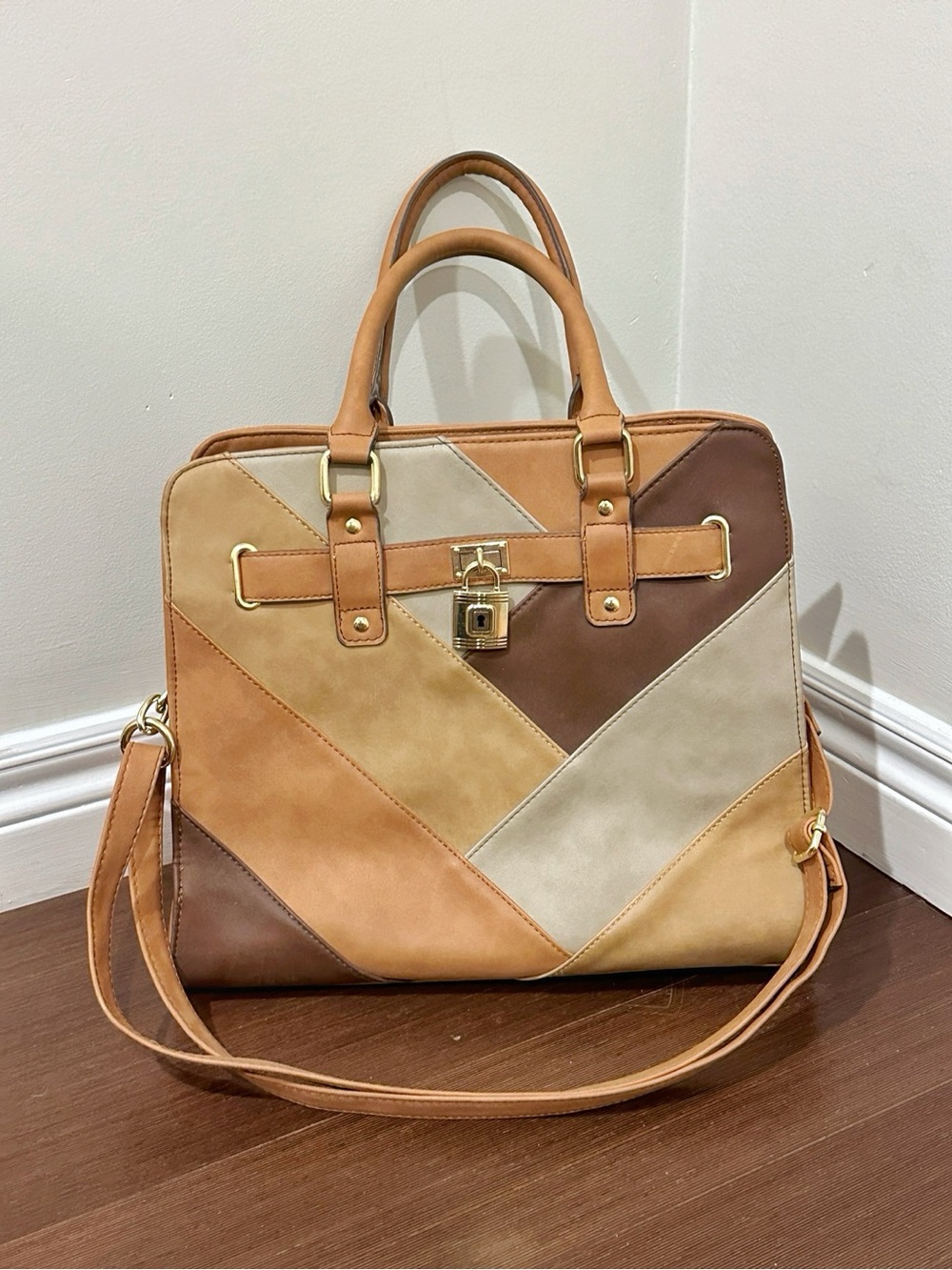 Vintage 70s Patchwork Brown Tan Shoulder Bag